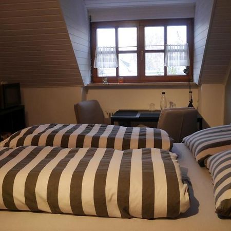 Ruhiges Zimmer Naehe Nuernberg Messe Mit Wallbox Nuremberga Exterior foto
